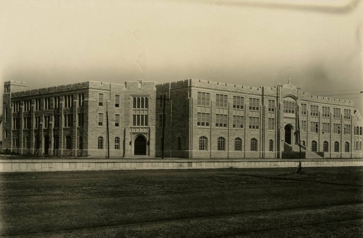 Black and white photograph of the New Xavier University Administration Building, 1932