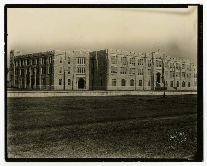 Black and white photograph of the New Xavier University Administration Building, 1932
